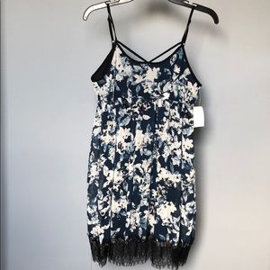 NWT Floral Print Lace Dress